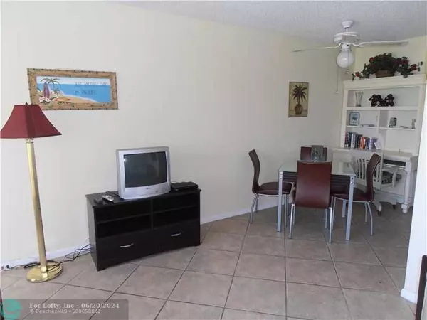 Deerfield Beach, FL 33442,247 Prescott M  #247