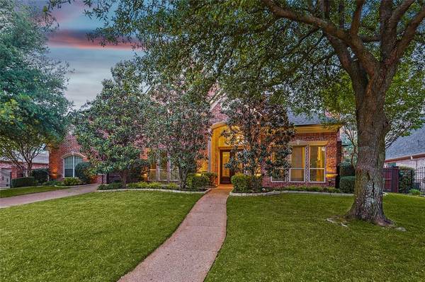 6913 Shalimar Court,  Colleyville,  TX 76034