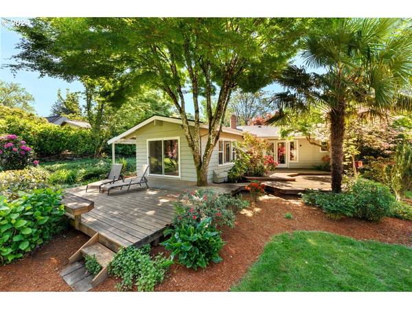 2405 Knaus RD, Lake Oswego, OR 97034