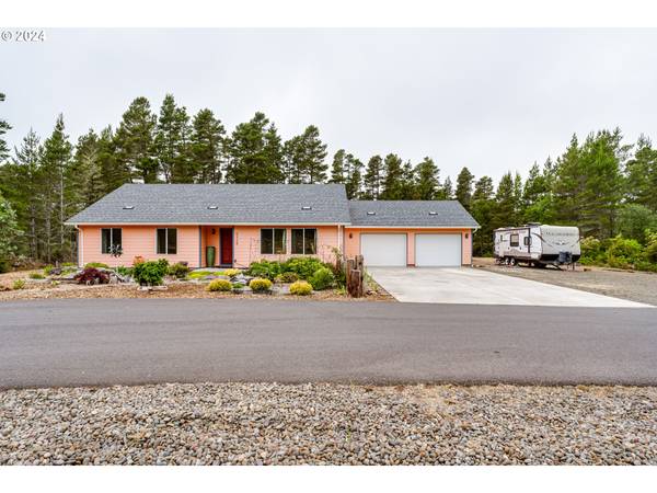 5328 LOVELAND CT, Florence, OR 97439