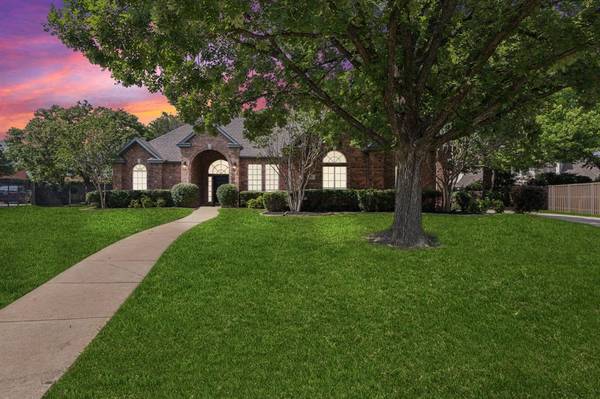 703 BROOK MEADOWS Court, Southlake, TX 76092