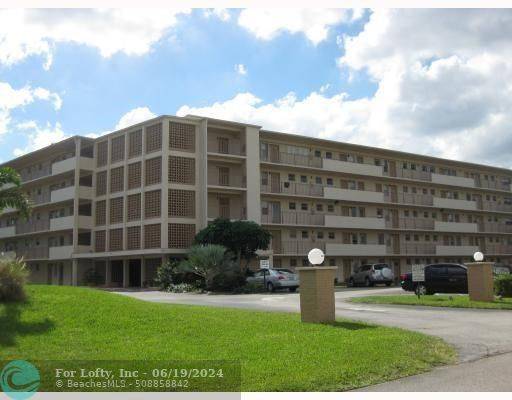 950 Hillcrest Dr  #103,  Hollywood,  FL 33021