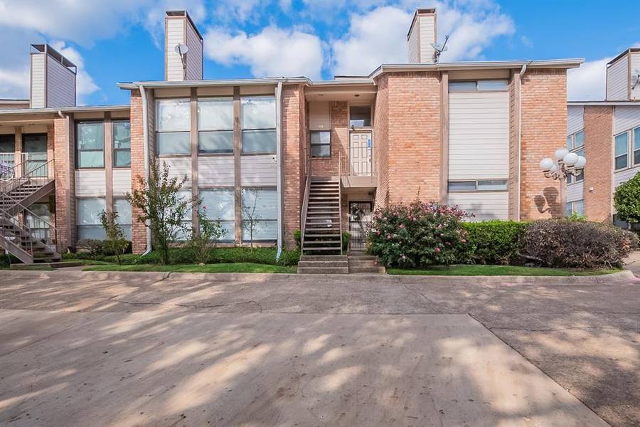 5705 Marvin Loving Drive #206, Garland, TX 75043