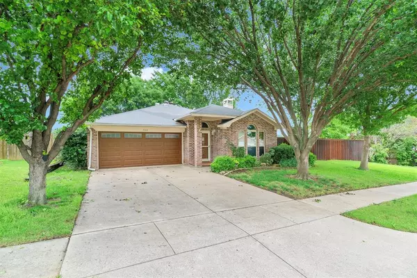 Benbrook, TX 76126,7113 Lost Horizon Drive