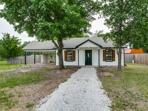 402 Leroy Street, Alvord, TX 76225