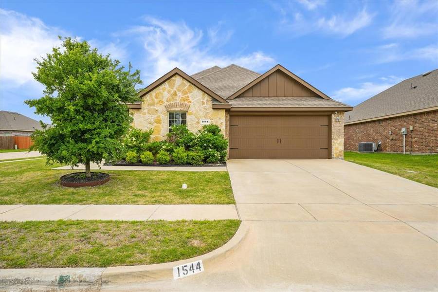 1544 Owen Way, Waxahachie, TX 75165