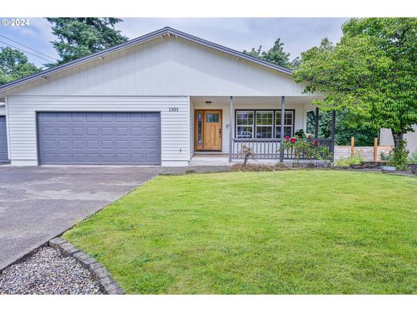 1303 BEAVER LN, Oregon City, OR 97045