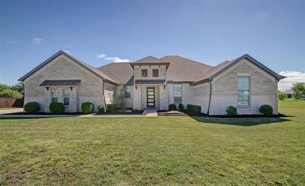 10908 Chriswood Drive,  Crowley,  TX 76036