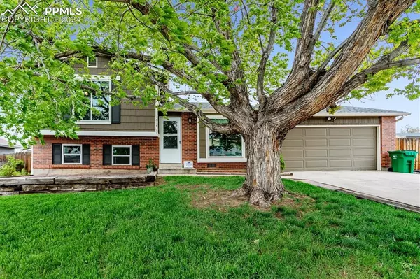 1634 S Flanders WAY, Aurora, CO 80017