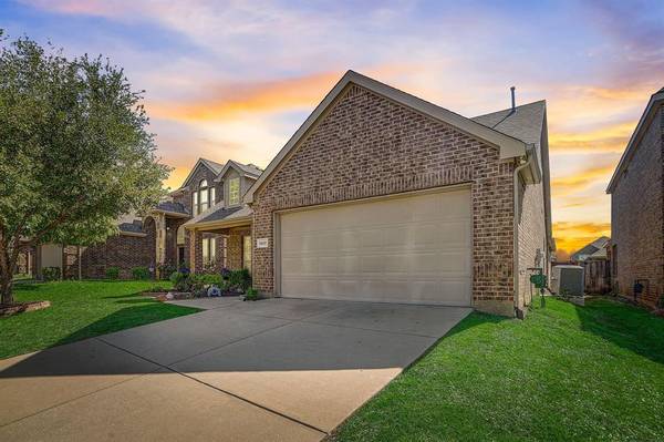 1417 Hawk Valley Drive,  Little Elm,  TX 75068