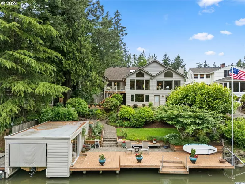 17288 CEDAR RD, Lake Oswego, OR 97034