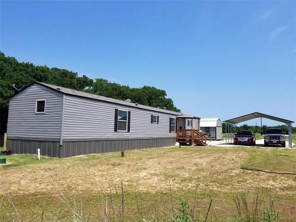 3772 CR 136,  Whitesboro,  TX 76273