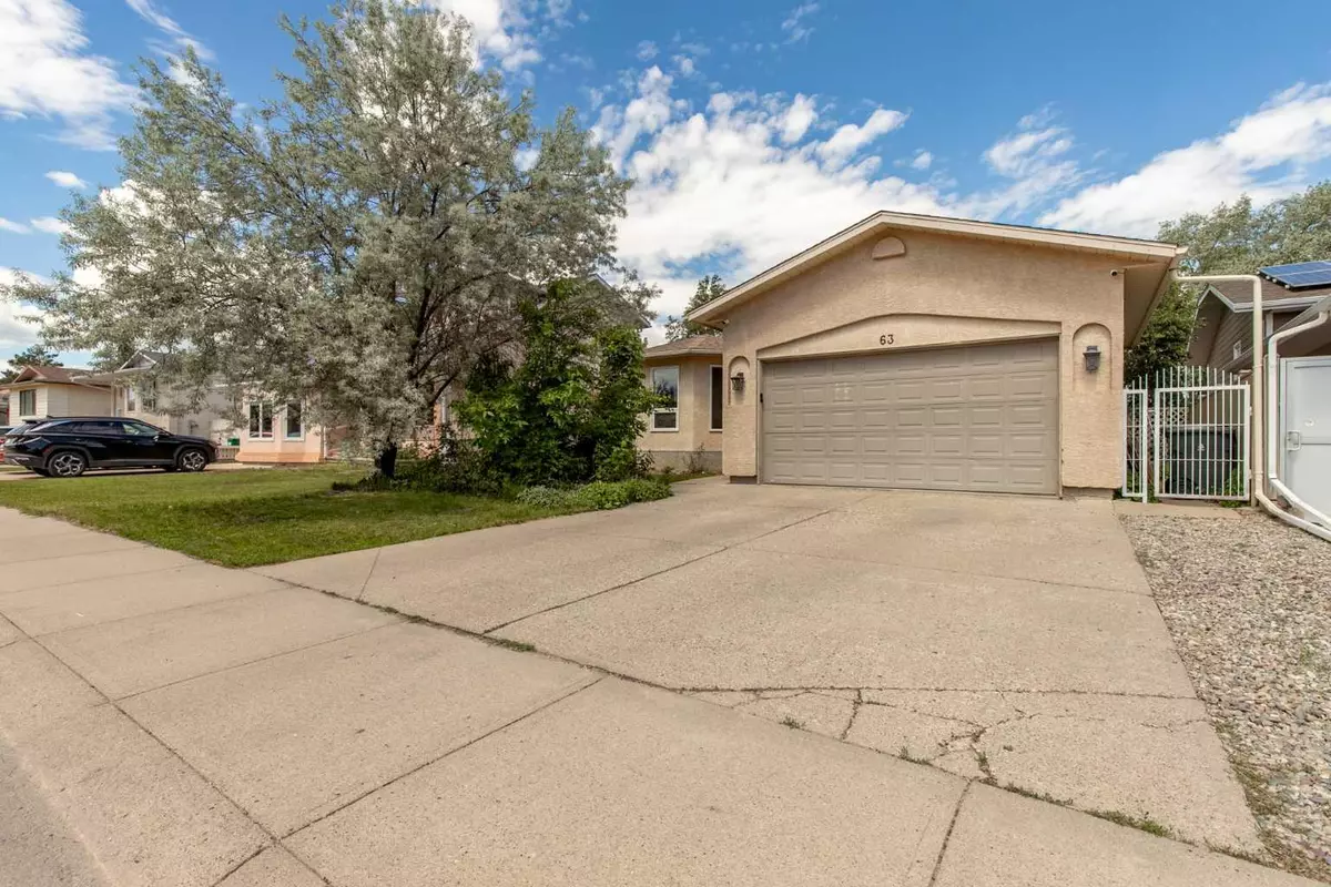 Lethbridge, AB T1K 6L4,63 Mt Crandell CRES W