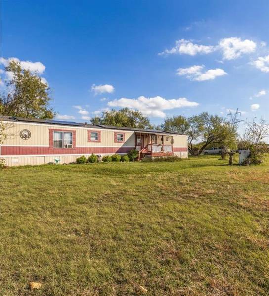 7208 Ravin Road, Joshua, TX 76058