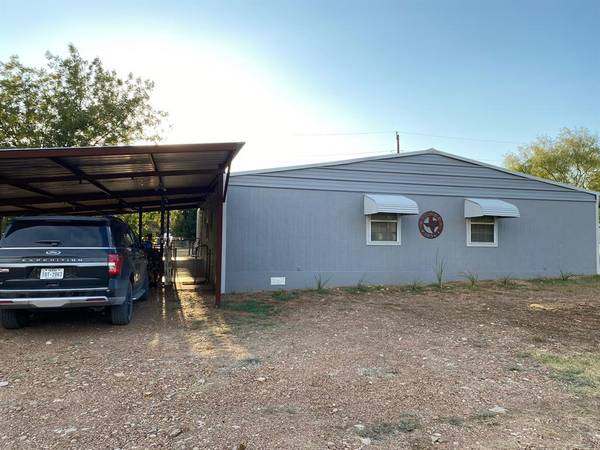 317 Montego Bay Road,  Comanche,  TX 76442