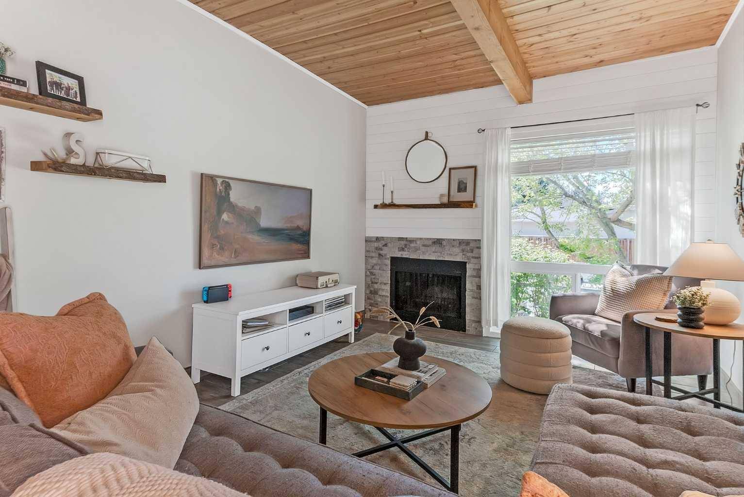 Calgary, AB T2V 4E9,9830 26 ST SW