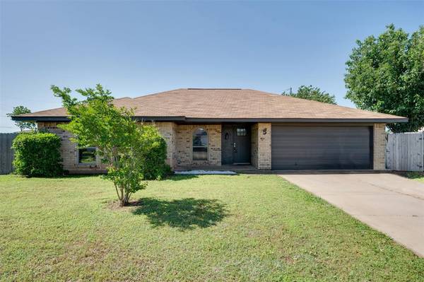 5 Shady Brook Court, Wichita Falls, TX 76310