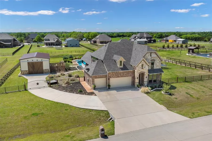 305 Crystal Creek Lane, Mckinney, TX 75071