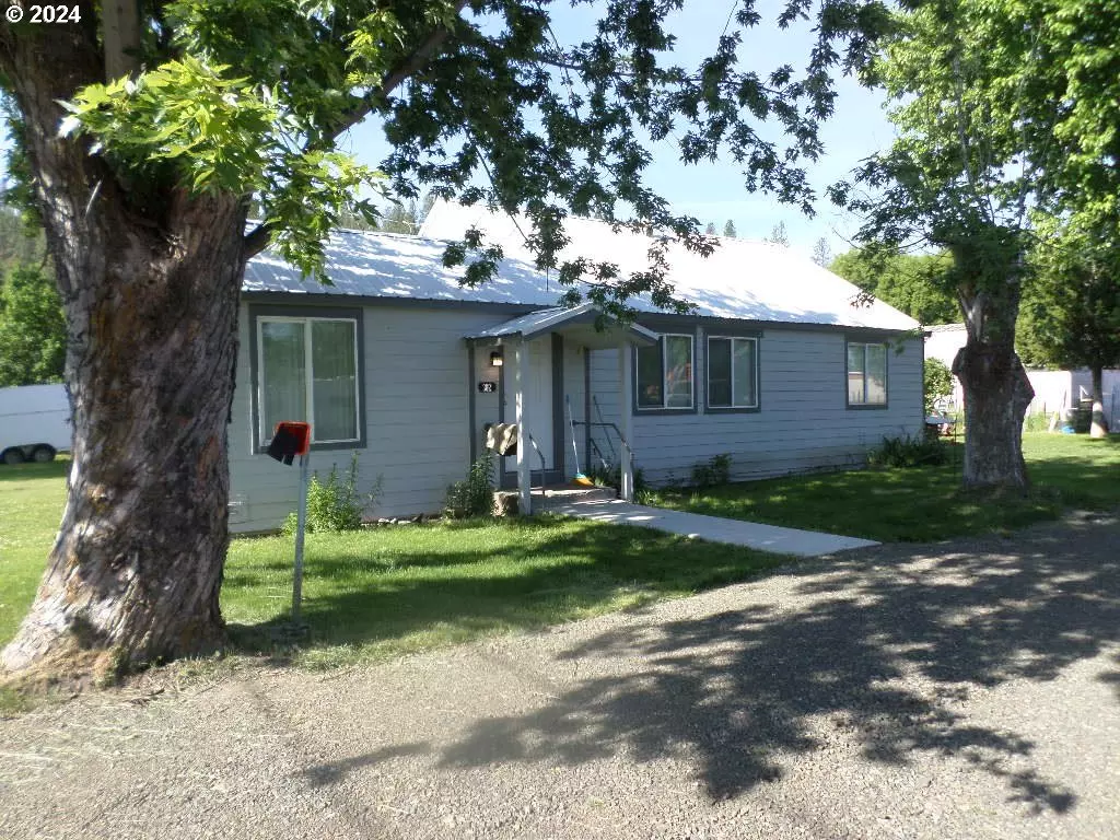 Wallowa, OR 97885,302 DONALD ST