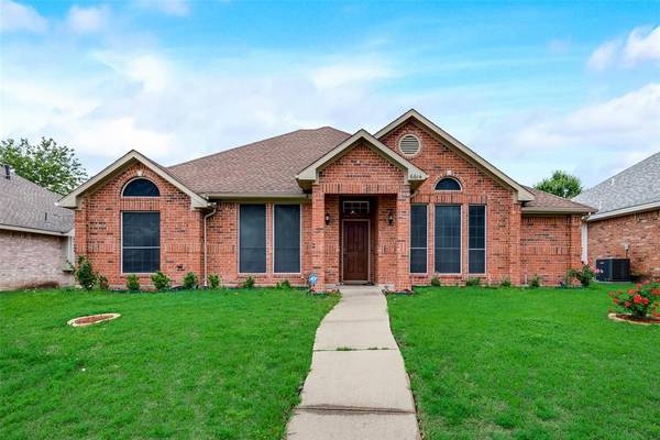 6614 Stamps Street, Rowlett, TX 75089