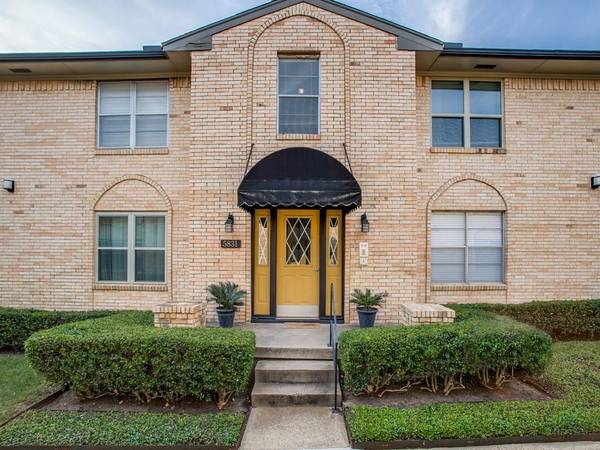 5831 Sandhurst Lane #B,  Dallas,  TX 75206