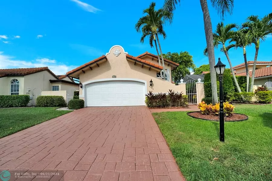 5200 Casa Real Drive, Delray Beach, FL 33484