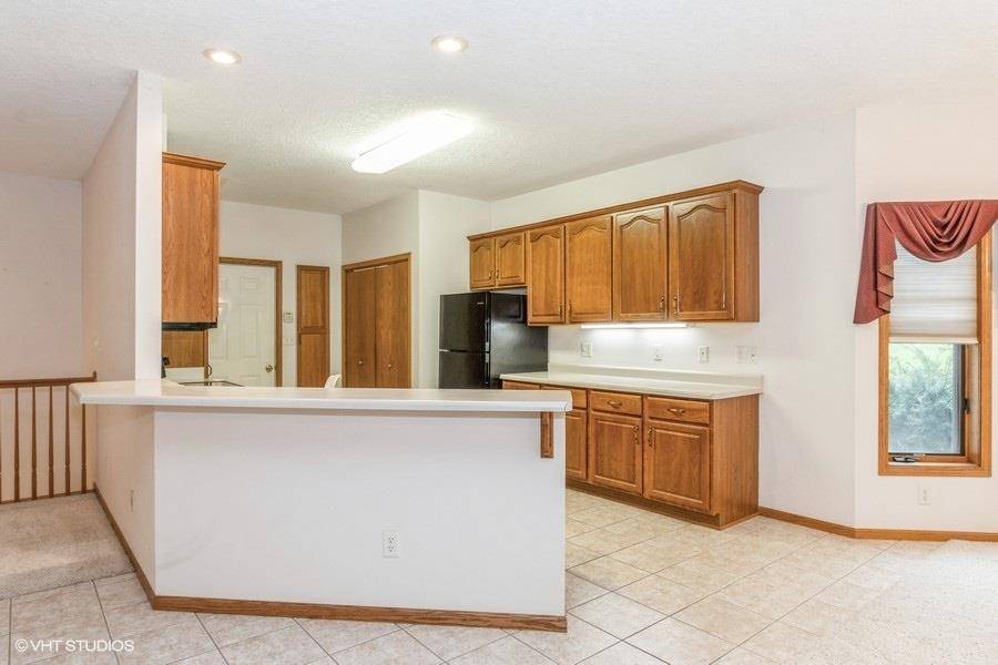 Iowa City, IA 52240,30 Pembroke Ln