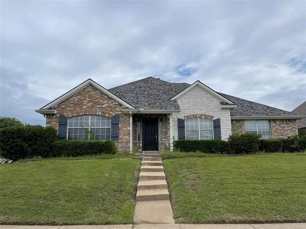 1016 Mateo Circle,  Carrollton,  TX 75007