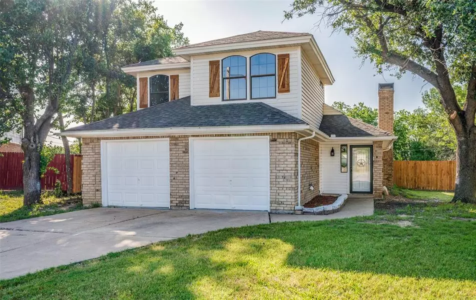 5182 Meadow Court, Fort Worth, TX 76112