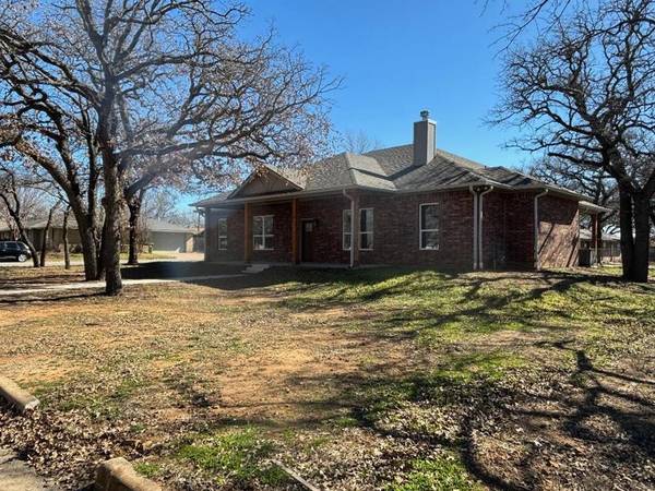 Mineral Wells, TX 76067,901 NW 10th Street