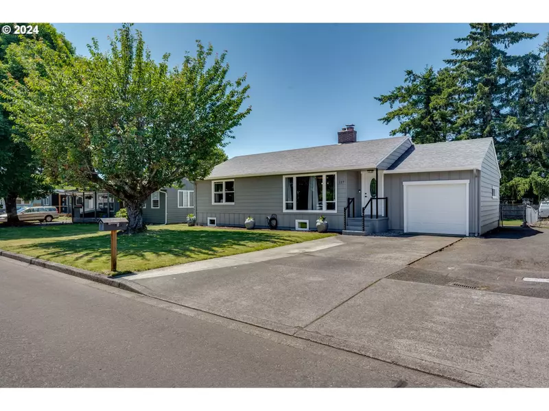 127 SE JAMES ST, Camas, WA 98607