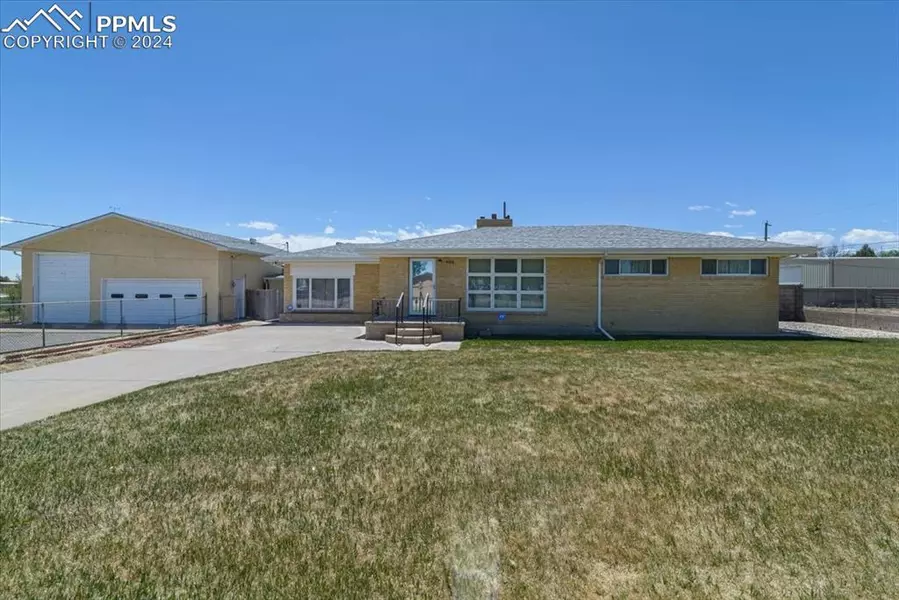 28018 County Farm RD, Pueblo, CO 81006