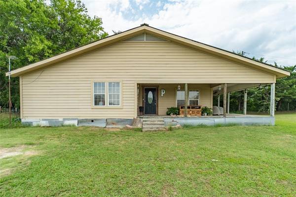 4948 Paynes Lane, Lone Oak, TX 75453