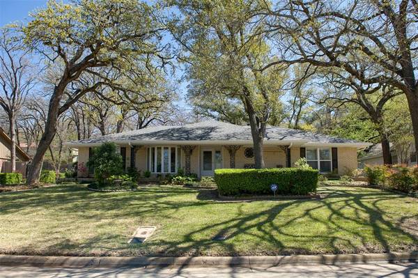 3314 Yellowstone Drive, Arlington, TX 76013