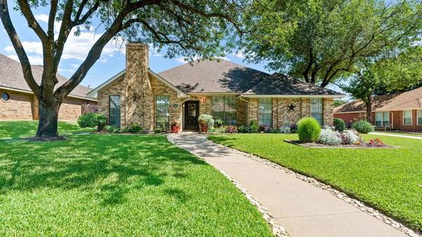 1303 High Ridge Drive, Duncanville, TX 75137