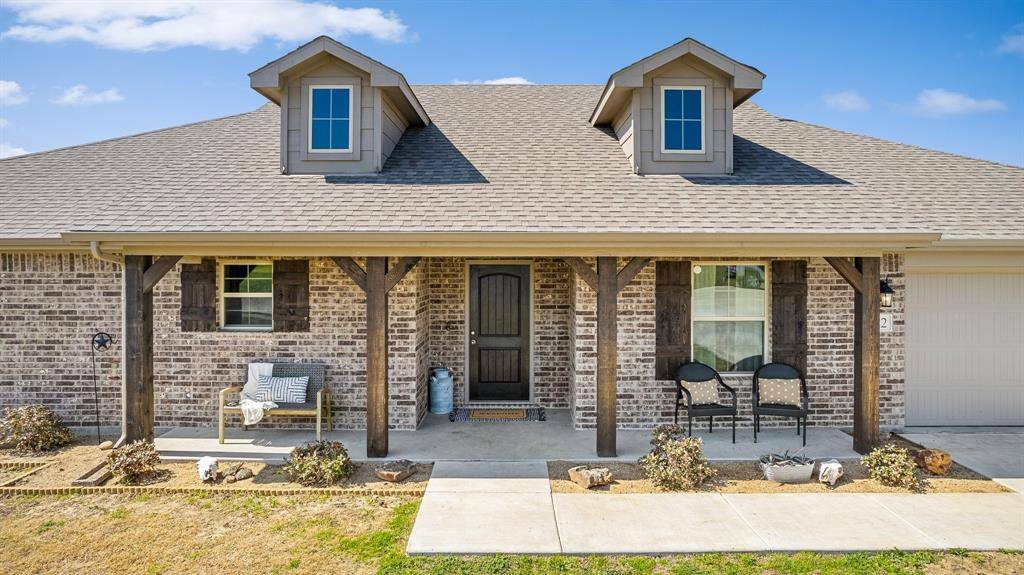 152 Crest Lane, Decatur, TX 76234