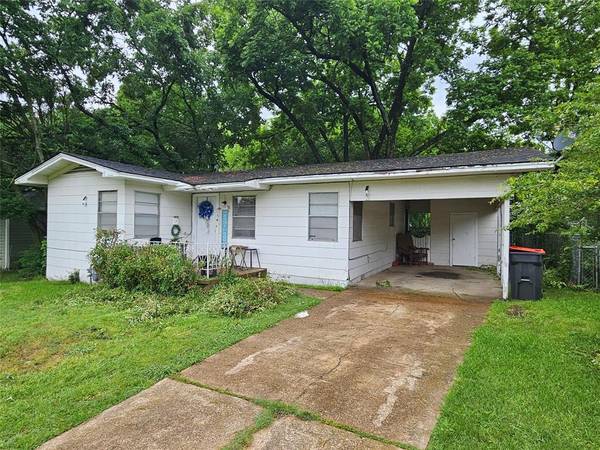 135 17th Street NE,  Paris,  TX 75460