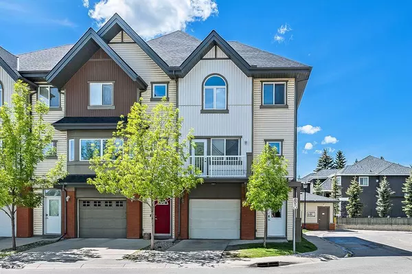 Calgary, AB T3H 0K7,105 Wentworth Villas SW