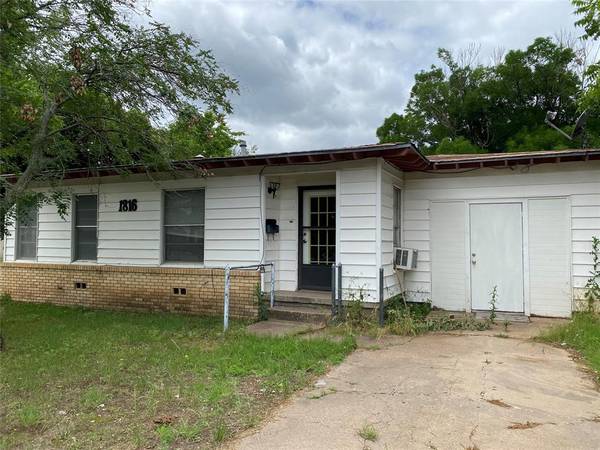 1816 SE 12th Avenue,  Mineral Wells,  TX 76067