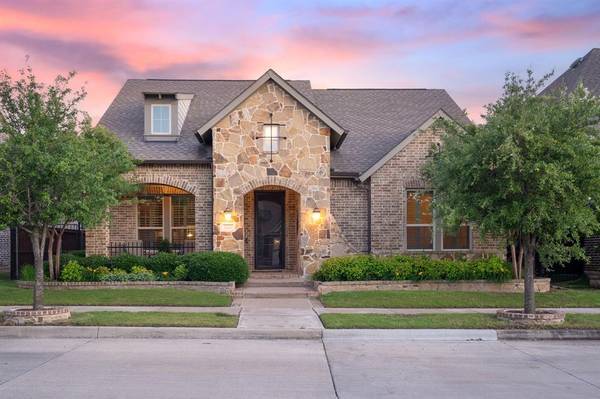 1220 Blue Lake Boulevard, Arlington, TX 76005