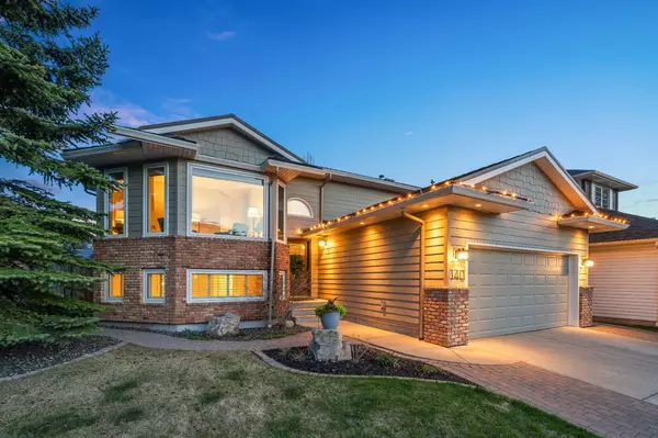 Calgary, AB T3A 5A3,140 Edgebrook CIR NW