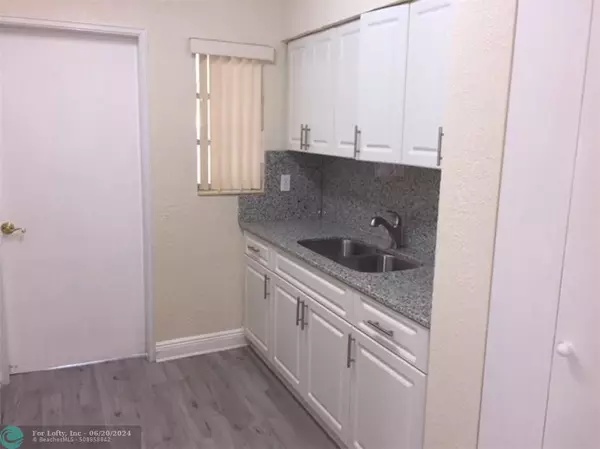 Hialeah, FL 33012,6581 W 12th Ln