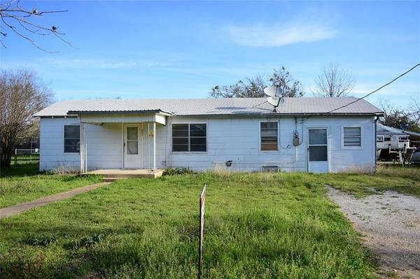 807 E White Street,  Hamilton,  TX 76531