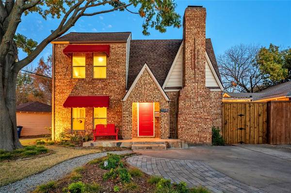 738 N Edgefield Avenue, Dallas, TX 75208