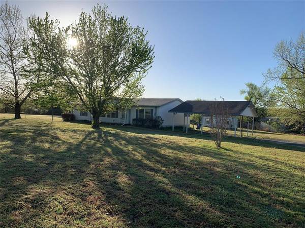 2942 Fm 2896,  Gainesville,  TX 76240