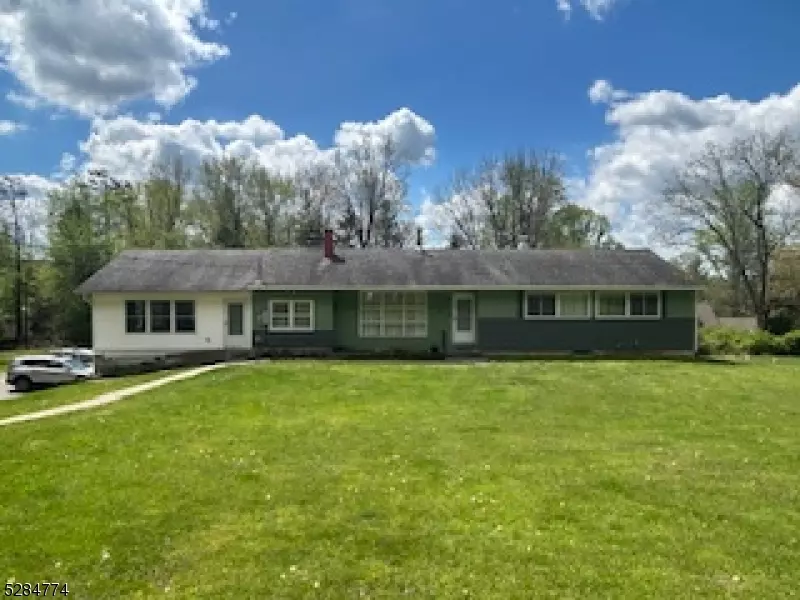 476 W Hill Rd, Lebanon Twp., NJ 08826