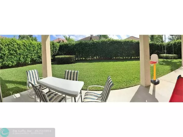 Weston, FL 33327,917 TULIP CIR