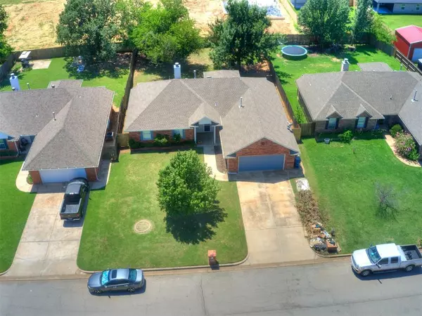 339 Timberidge Road, Harrah, OK 73045