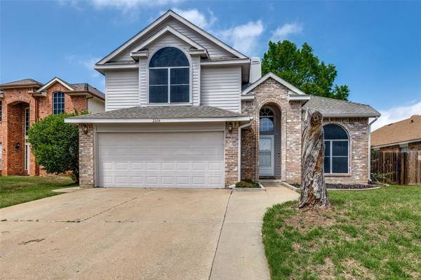 2604 Forest Creek Drive, Fort Worth, TX 76123