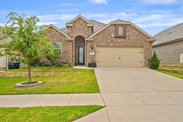 505 Pheasant Hill Lane,  Burleson,  TX 76028